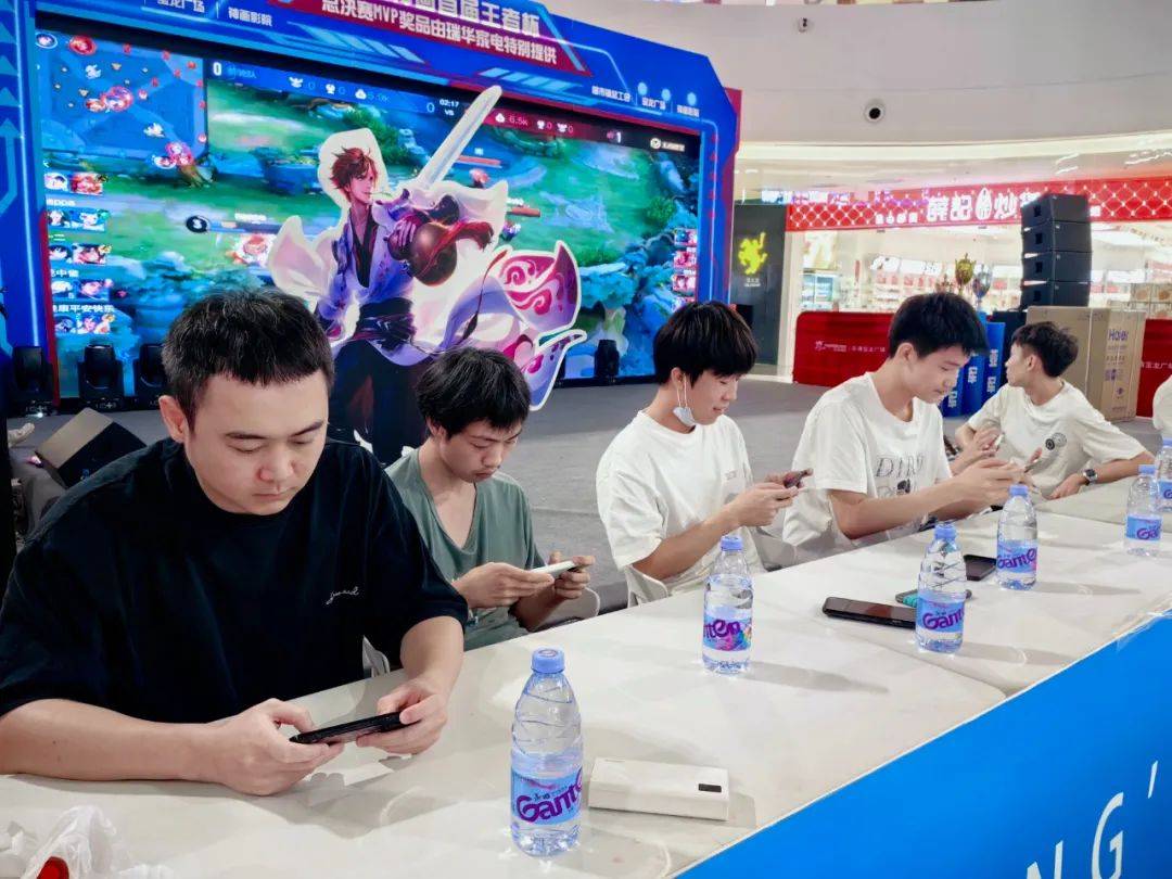 2025LPL夏季赛常规赛第一周最数据：FoFo获得首周最高KDA